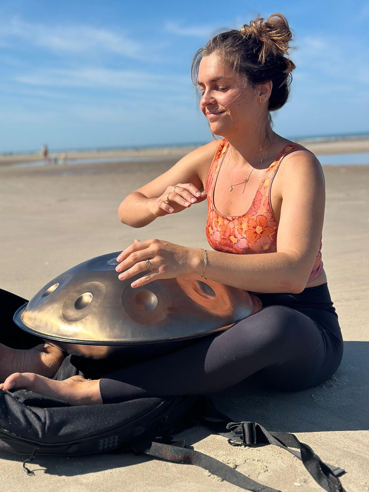 Jo Tack, prof de yoga à Wimereux près de Boulogne-sur-Mer
